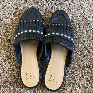 Backless loafers